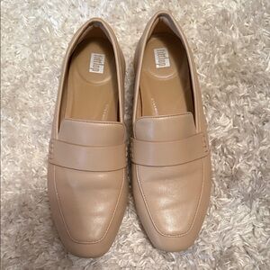 Fit Flop Women's Beige Leather Loafers